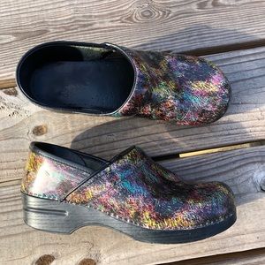 Dansko rainbow confetti professional clogs 41 10